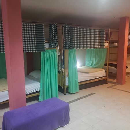Lucky Dorm Hostel Phi Phi Don Exterior photo